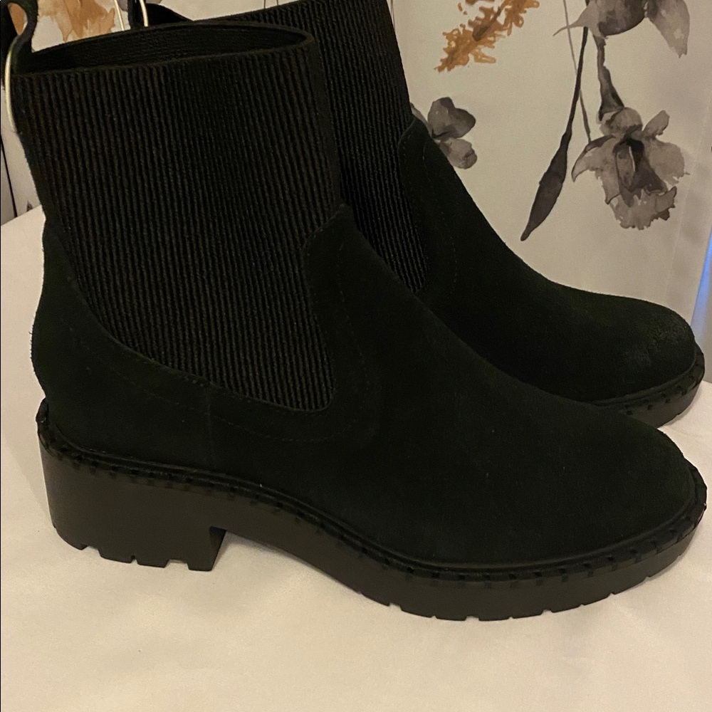 Dolce Vita Black Suede and Elastic Ankle Boots Size 7